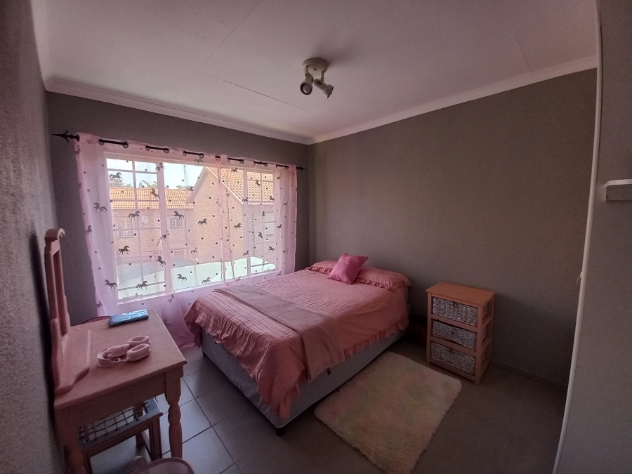 3 Bedroom Property for Sale in Safari Gardens North West